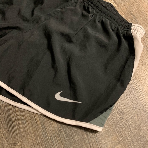 NIKE Dri-Fit Shorts - Picture 2 of 5